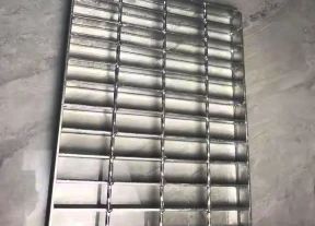 Steel Grating untuk Penguatan Struktur Drainase Jalan